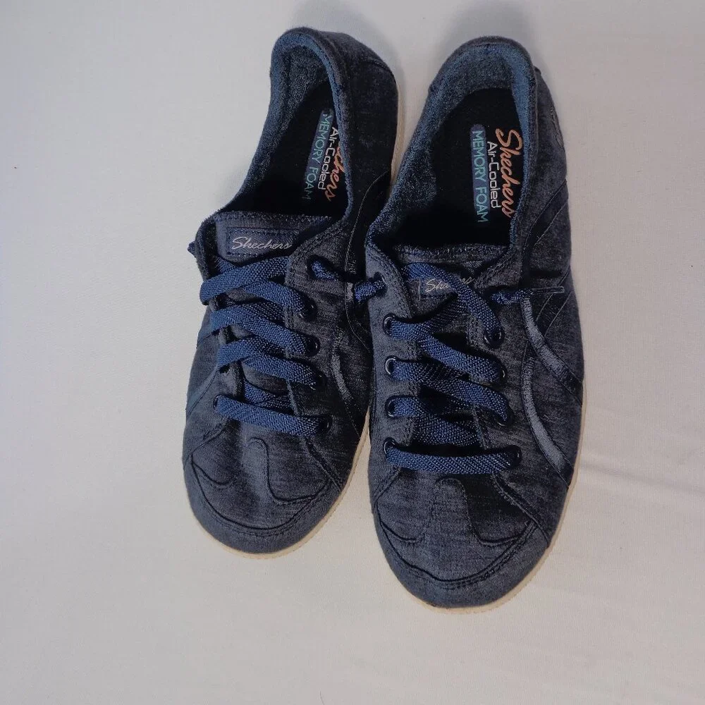 Skechers Women's Madison‎ Ave Take A Walk Navy Slip On Sneakers 23958 Size 9.5